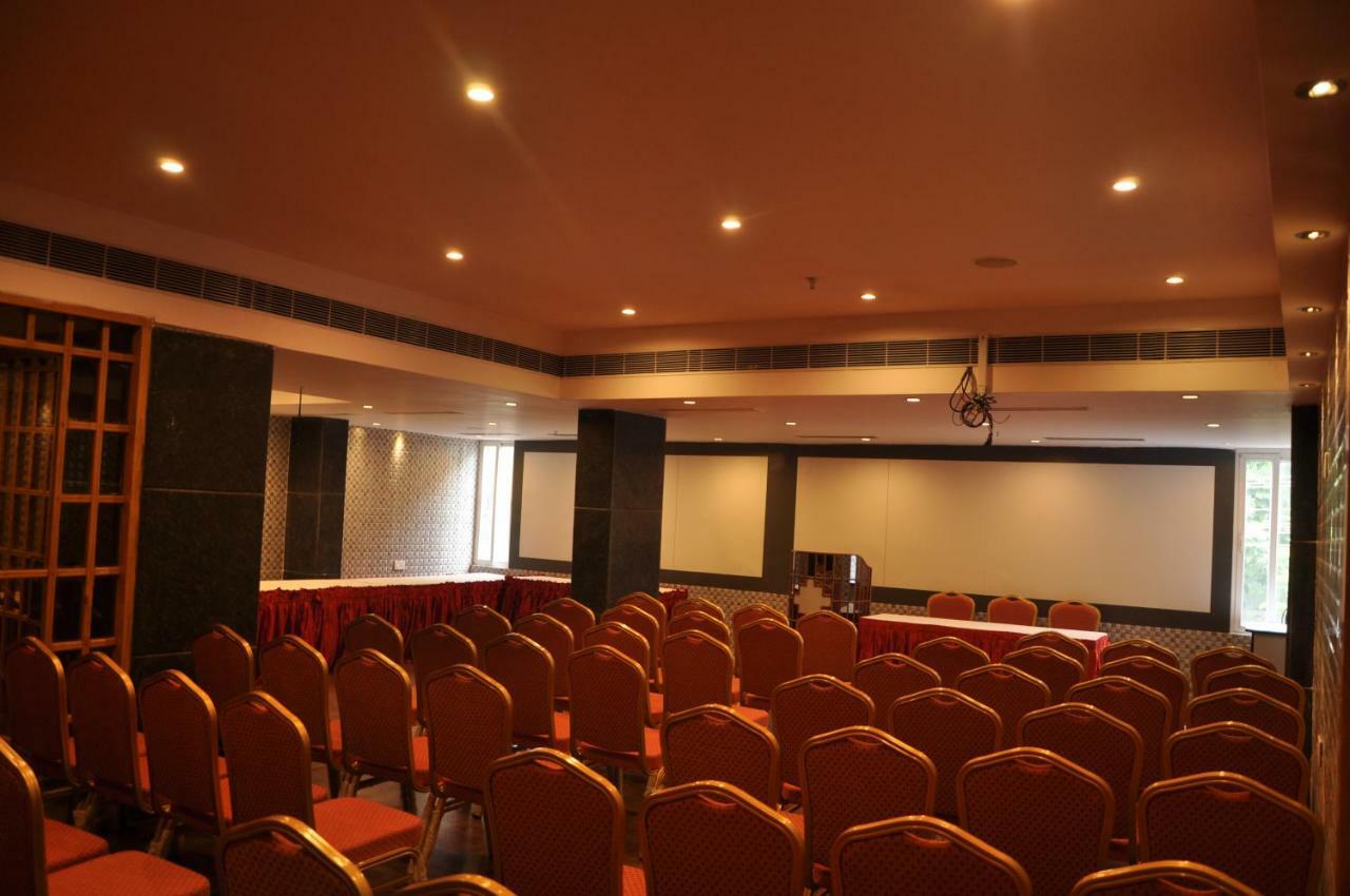 Krishna Residency Hotell Vijayawāda Eksteriør bilde