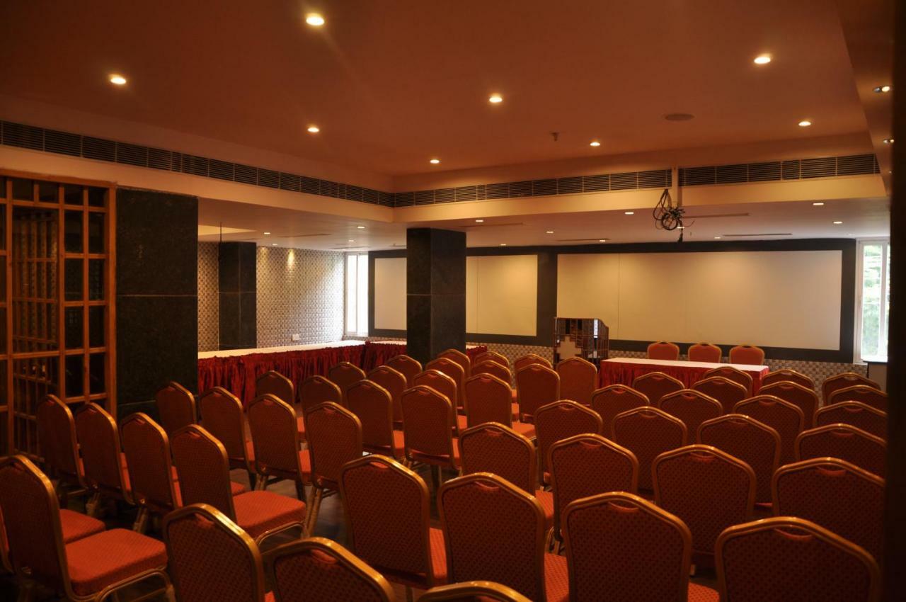 Krishna Residency Hotell Vijayawāda Eksteriør bilde